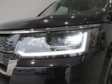 LEDヘッドライトを装備しています。光軸のはっきりした明るいヘッドライトは暗い夜道で効力を発揮します!