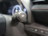 オートマチックハイビームを装備しております☆先行車や対向車のライトを認識し、ハイビームとロービームを自動で切り替える機能です!夜道の視界を確保してくれますので安心ですね♪