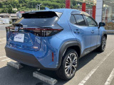シートを外して室内をすみずみまで洗浄&消臭。ボディやタイヤはもちろん、エンジンルームまで洗浄しています。