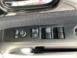 運転席ドアスイッチ