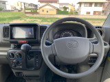毎日全国の仕入れ先から厳選した車を仕入れております!プロの査定士の検査を受けた車を仕入れ、入庫後も社員が1台1台を走行チェックや状態確認・装備確認などを入念に行います。