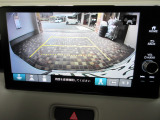 リヤワイドカメラでバックでの駐車も楽々!