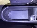 手の届きやすい場所の小物入れも充実しています。