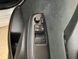 運転席パワーウィンドウスイッチです。