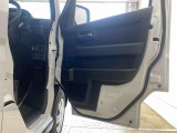全ての車両に除菌・消臭システム「ワンダークリーン」を施行済みです。シートの表面はもちろん、後ろの席や足元も徹底的に除菌しております。