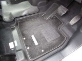 運転席フロアマット