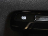 【DVD】DVD再生可能です。お好きな映画、ドラマ、アニメを車内でお楽しみください。