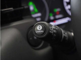ボタン操作でビューを表示させることが可能!発進時の安全確認ができて便利!