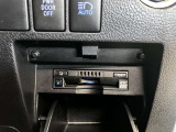 スッキリと収まった純正ビルトインETCが付いています。料金所も止まる事なくスイスイ運転ができます。