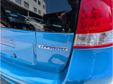 自分の存在を対向車や歩行者へ知らせたり、暗い道を照らしたりなど、夜の運転で重要となるライトです。