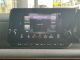 Apple CarPlay・Android Auto連携機能付いています。