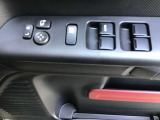 パワーウインド・電動格納付きドアミラースイッチは、運転席ドアに集中☆