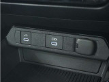 ◆USBチャージャー、HDMIポート◆使いやすい場所に装備されています。