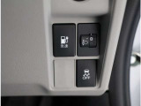 横滑り防止機能で、車の動きが乱れたときなど制御してくれます。