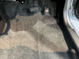 ご納車前に納車点検(法定12ヶ月点検相当)を実施し、基本性能に関わる機能や状態を徹底的に点検します。