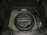 スペアタイヤ付きです!車に常時装備することで、もしもの時の備えとしてすごく安心です♪