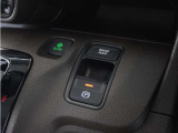 ◆オートブレーキホールド機能付き電子パーキングブレーキ◆ブレーキペダルを足から離しても停車状態を保ちます。アクセルを踏めば自動でブレーキが解除され、発進可能!