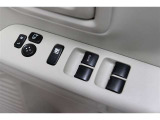 運転席はオート機能付のパワーウィンドウです!