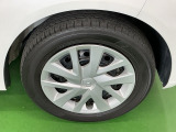 おしゃれは足元から、デザインのいいホイールキャップです。お手入れも簡単