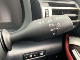 車外の明るさによって自動で点灯・消灯するオートライト