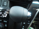 当社では入庫時にアイドリングチェック、試乗、装備品の確認を行っております♪