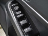 ◆パワーウィンドウスイッチ◆運転席から全席の窓の開閉操作を行うことが出来いつでも換気ができます!