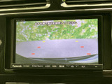 駐車時や後退時に、後方の状況を確認できます。安全な運転をサポートし、衝突事故のリスクを軽減します。