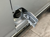 品質へのこだわり!フロアマットやシートなど車内をキレイに清掃し、ニオイや汚れなどを徹底的にクリーニングしてもらっております。室内はピカピカです☆