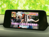 停車時に映像を楽しめるTV画面を装備。移動時間を有効活用できます。快適な空間でリラックスしたひとときを過ごしましょう。
