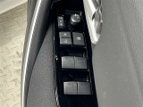 電動格納式ドアミラーと全席パワーウィンドウ付!欲しい装備はちゃんと付いています!