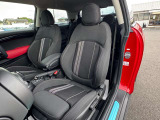 こちらのお車はMINI NEXT鶴ヶ島に展示中です。☆お問合せをお待ちしてます!