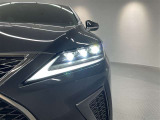 LEDヘッドライトです。デザイン性がよくとても明るいので、夜間の走行や悪天候でも安心です。