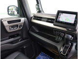 自社で車検を行う事が出来る検査ラインも完備しており、リバーサイド内で車検と法定点検・整備が完結します。