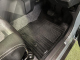 お車の情報が載ったカルテをお渡ししております。