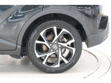 タイヤサイズ(225/50R18)です。