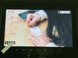 停車時にTV視聴が可能。お子様連れのご家族に最適で、移動中の時間も有効活用できます。