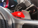 【パドルシフト付】Mマルチステアホイルに付随する「パドル・シフト」F1マシン感覚でシフトチェンジが可能となりよりドライビングの楽しさを演出します