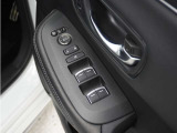 ◆パワーウィンドウスイッチ◆運転席から全席の窓の開閉操作を行うことが出来いつでも換気ができます!