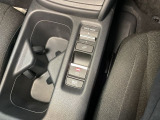 パーキングブレーキは指一本で操作可能な電子制御パーキングブレーキを採用しています。