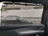 サンシェードも付いて日差しもカット出来ます。