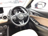運転手が目線を落とさずに情報を得られるレイアウトを意識して設計されたマツダレイアウト