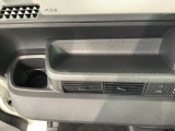 自社商品化センターにて内外装のクリーニングを実施しております!