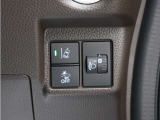 ホンダセンシングが装備されています。アダプティブレーダークルーズやレーンキープアシスト、車線逸脱防止機能なども備えていて、ロングドライブも快適で安全にお楽しみいただけます。