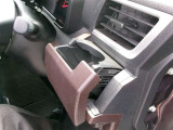 運転席側のドリンクホルダーです。