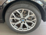 アウトバーンでの走行を見据えたBMWのブレーキシステムはもしもの時にもいち早くマシンを停止してくれます。