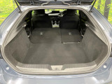 後席を格納すると、これだけの広さが!シーンに合わせたシートアレンジで、大きな荷物も積むことが出来ます♪