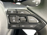 【レーダークルーズコントロール】高速道路での長距離走行が楽に!!自動で速度を保つクルーズコントロールが、衝突軽減システムと連携し、前方の車両を感知して車間を保つように速度調節してくれます!!