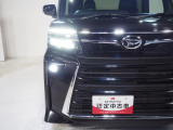 ヘッドライトとフォグランプはLEDタイプ。夜間の運転も安心です。