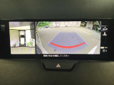 360&deg;ビューモニターでは前後左右4つのカメラ映像をさまざまな走行状況に応じて切り替えてセンターディスプレイに表示することで、駐車時や狭い道でのすれ違い時、見通しの悪い交差点進入時でも安心感を高めます