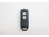 スマートキーはカバンの中やポケットに携帯するだけでドアロックの開閉・エンジンスタートが可能です!